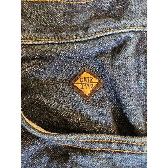 Wrangler Flame Resistant Darkwash Wotk Jeans Cat2 NWOT - Picture 3 of 9